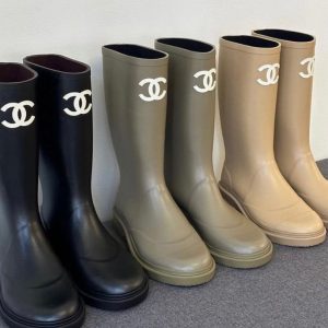 Beige wellies