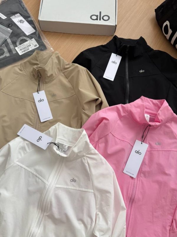 Light zip up jacket - Image 2
